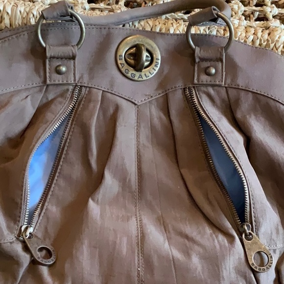 Baggallini hand bag - Picture 10 of 10